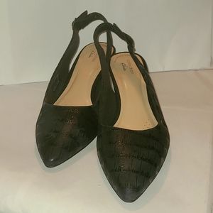 Clarks womens Linvale Sondra Pump, Black Interest Leather, 9.5 US